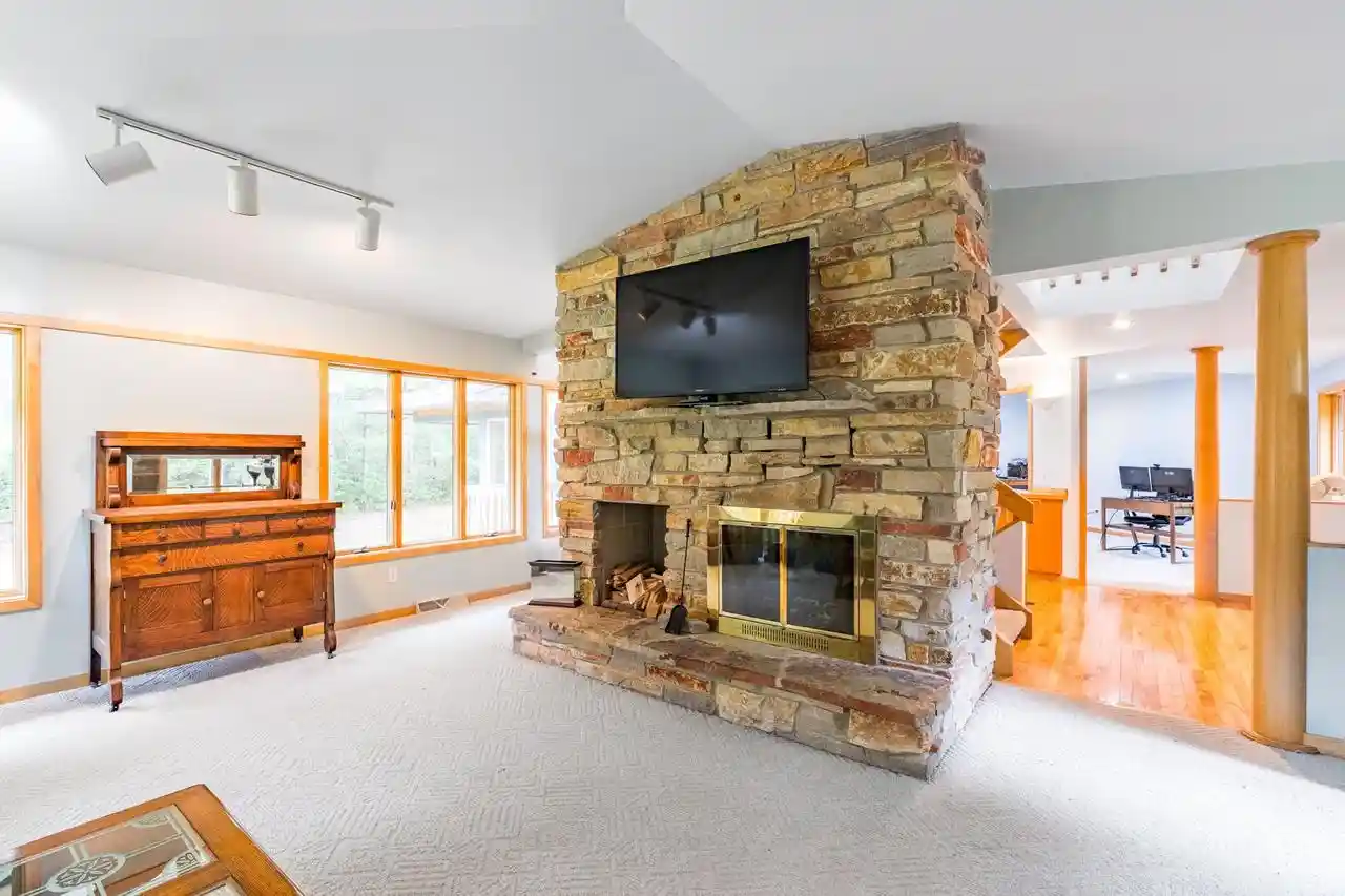 Photo 3 of Single family home for sale at 126 Virginia Dr Dr, Stevens Point, WI 54481 | MLS# 22603564 | Listing updated on 2026-08-28