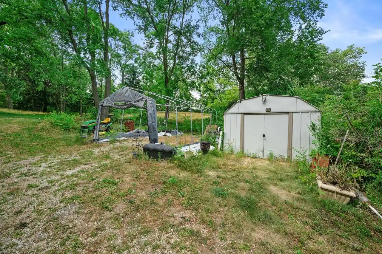 3rd image of W259S7205 Oakdale Dr Dr, Waukesha, WI 53189 | MLS# 1973525