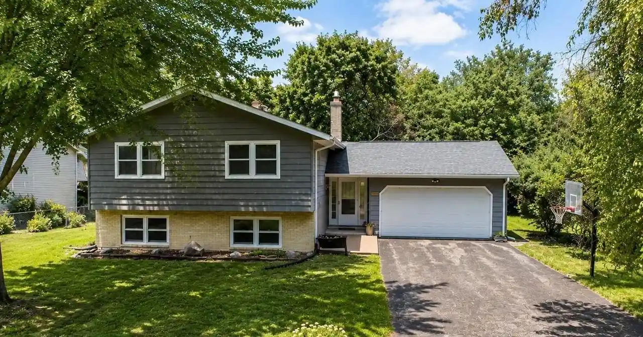 1st image of 5654 Lacy Road Road, Fitchburg, WI 53711 | MLS# 2029013
