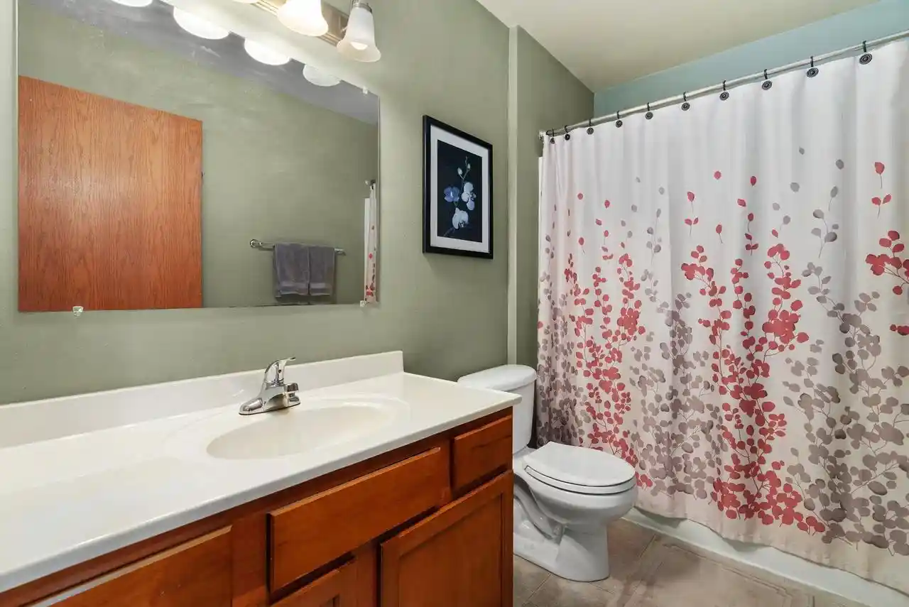 Photo 4 of Sale Pending at 530 Lexington Dr Dr, Oregon, WI 53575 | MLS# 2029012 | Listing updated on 2026-08-17