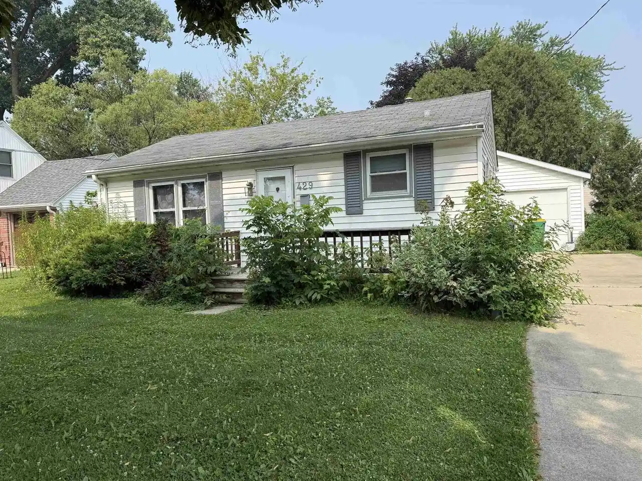 Photo 3 of Single family home for sale at 429 Wilson Avenue Avenue, Green Bay, WI 54303 | MLS# 50329858 | Listing updated on 2026-08-05