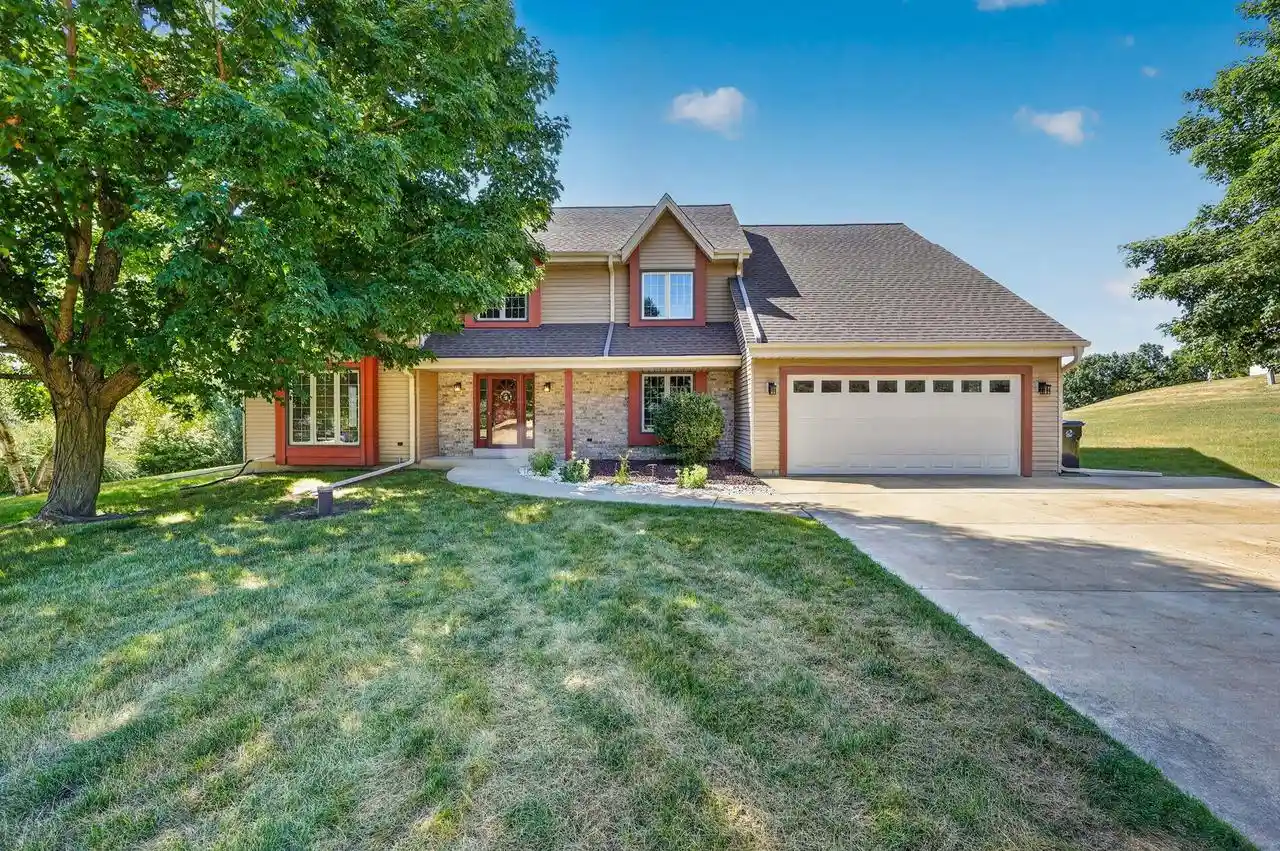 1st image of W248s6845 Sugar Maple Dr Dr, Waukesha, WI 53189 | MLS# 2029017