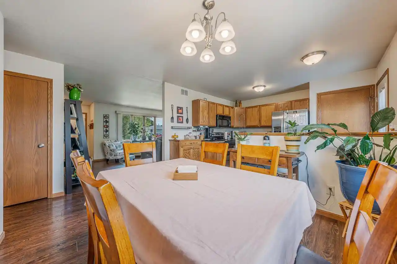 51st image of 365 Lilac Street Street, Oshkosh, WI 54902 | MLS# 50329862