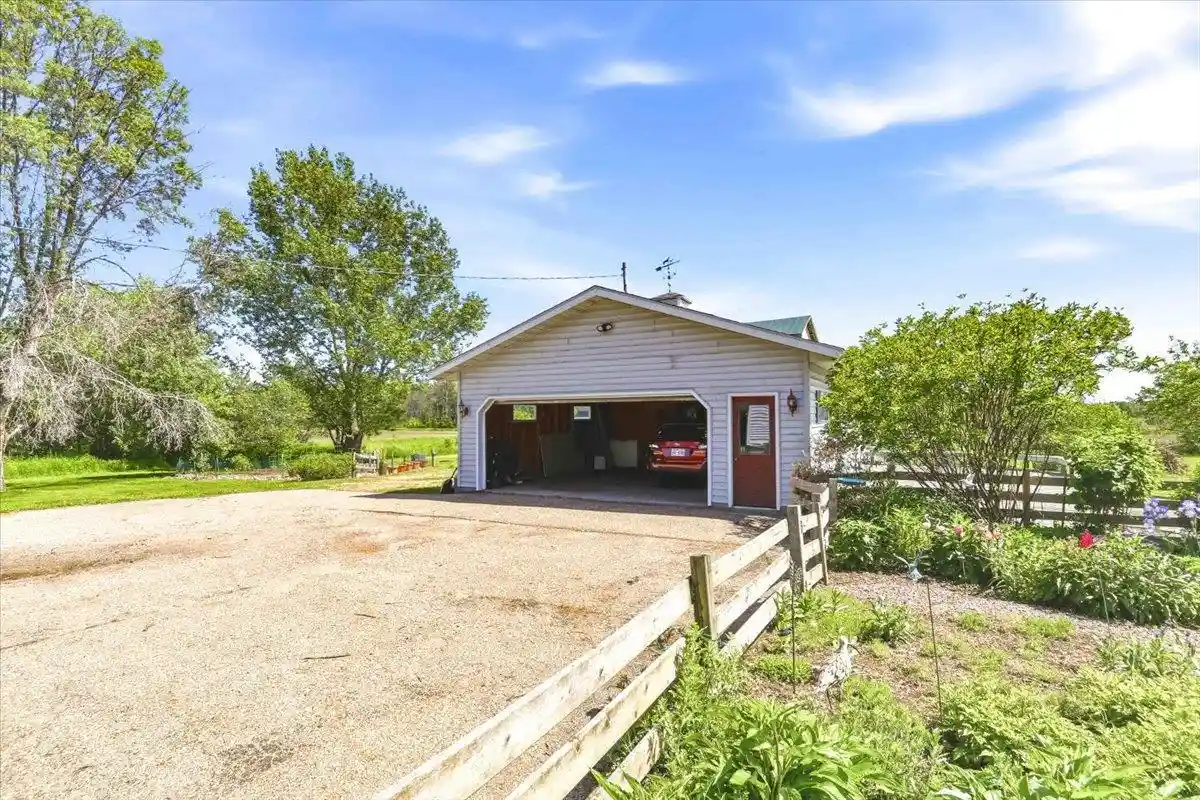 Photo 4 of Single family home for sale at 5217 Lincoln Rd, Vesper, WI 54489 | MLS# 22603568 | Listing updated on 2026-09-13