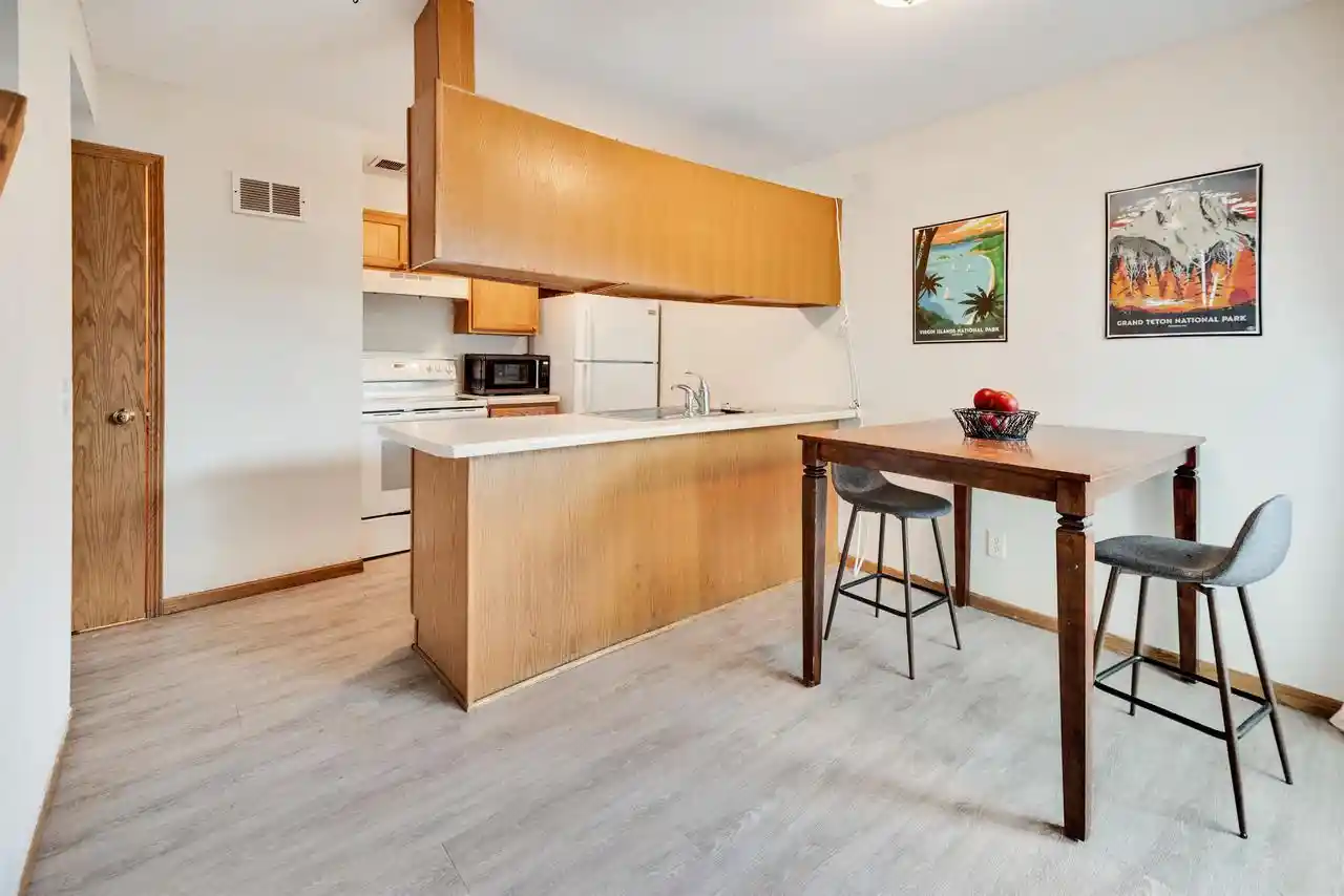 4th image of 505 East Bluff, Madison, WI 53704 | MLS# 2029022