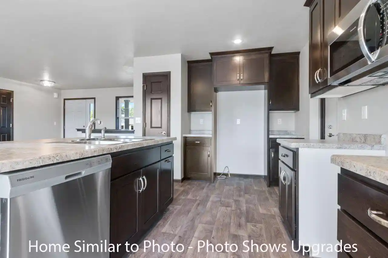 Photo 2 of Sale Pending at 1268 Putnam Dr Dr, Pulaski, WI 54162 | MLS# 50329870 | Listing updated on 2026-09-14