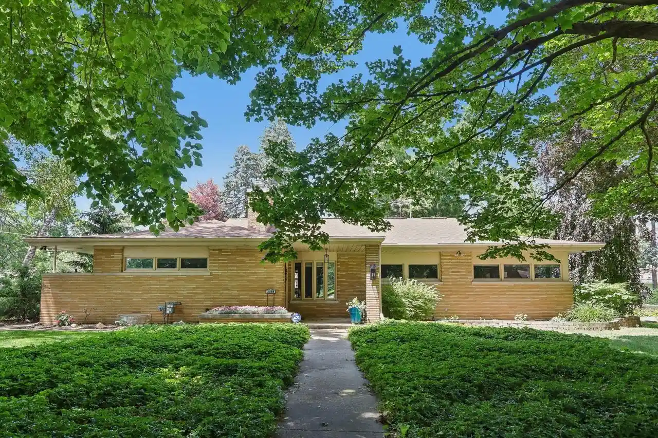 1st image of 3358 Taylor Avenue Avenue, Elmwood Park, WI 53405 | MLS# 1973562