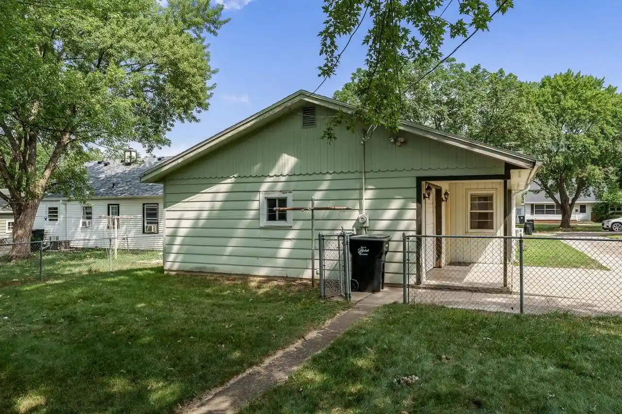 38th image of 1538 Vernon Avenue Avenue, Beloit, WI 53511 | MLS# 2029027