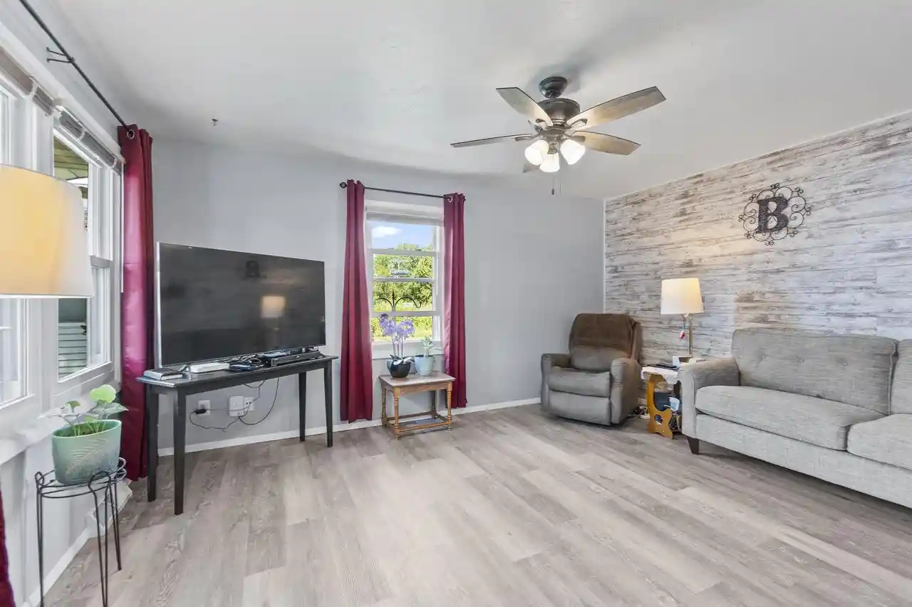 2nd image of 647 E Scott Street Street, Fond Du Lac, WI 54935 | MLS# 50329875