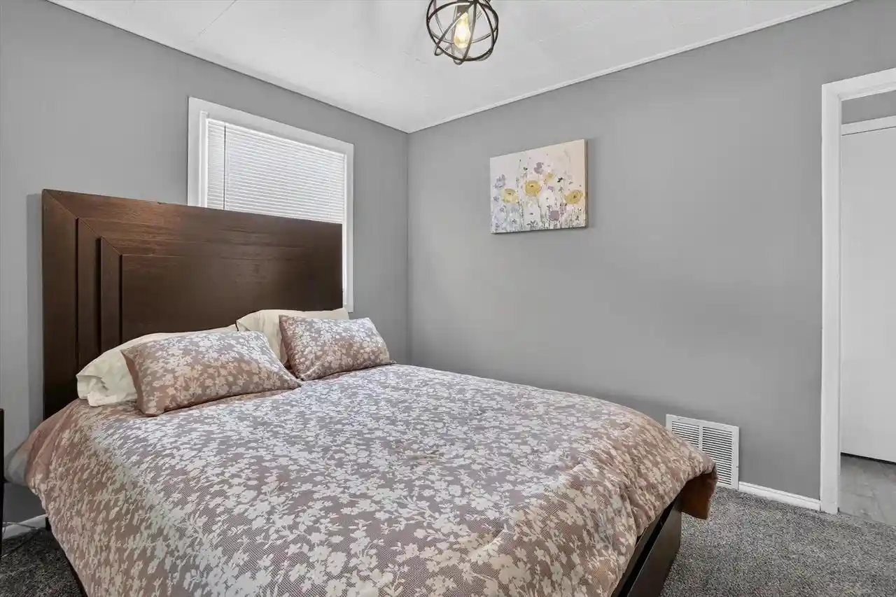 2nd image of 3835 S 17th Street Street, Milwaukee, WI 53221 | MLS# 1973575