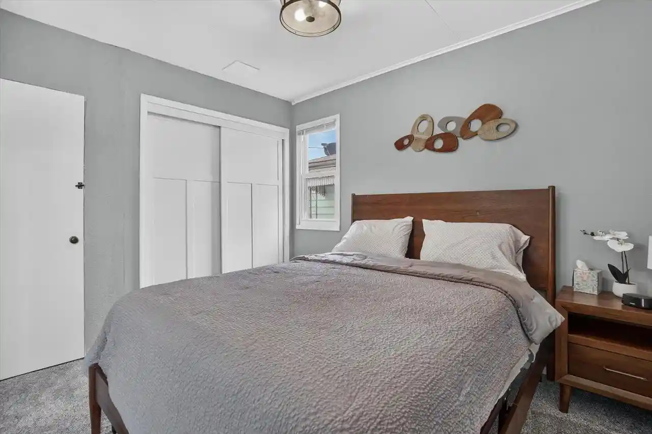 3rd image of 3835 S 17th Street Street, Milwaukee, WI 53221 | MLS# 1973575