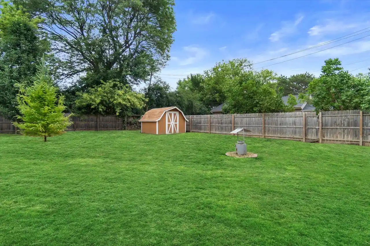 2nd image of 13706 W Meadow Lane Lane, New Berlin, WI 53151 | MLS# 1973579