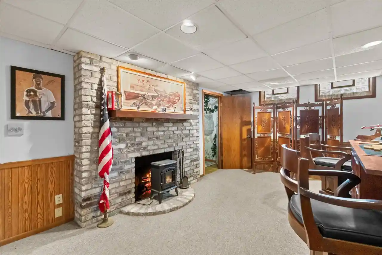 41st image of 13706 W Meadow Lane Lane, New Berlin, WI 53151 | MLS# 1973579
