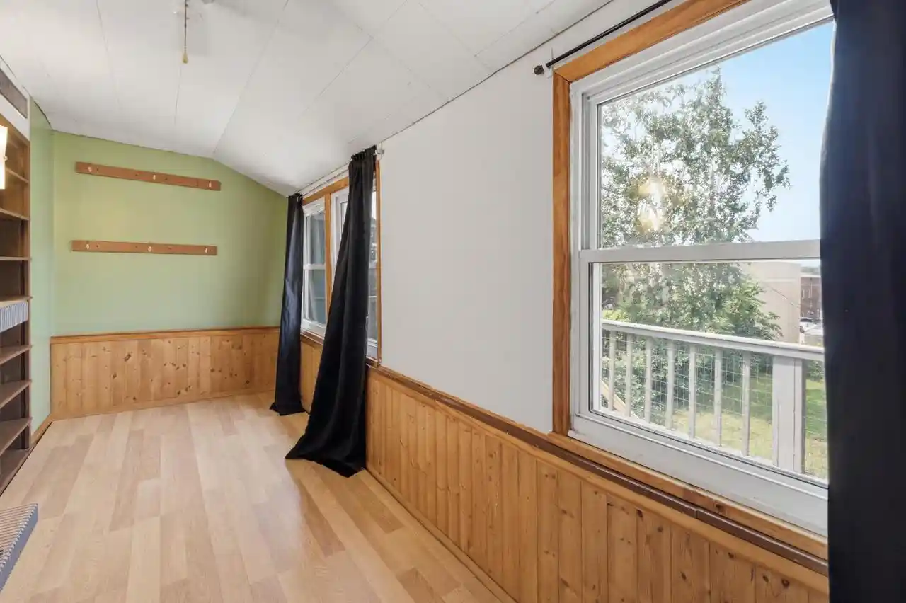32nd image of 37 N Hill Street Street, Fountain City, WI 54629 | MLS# 1973572