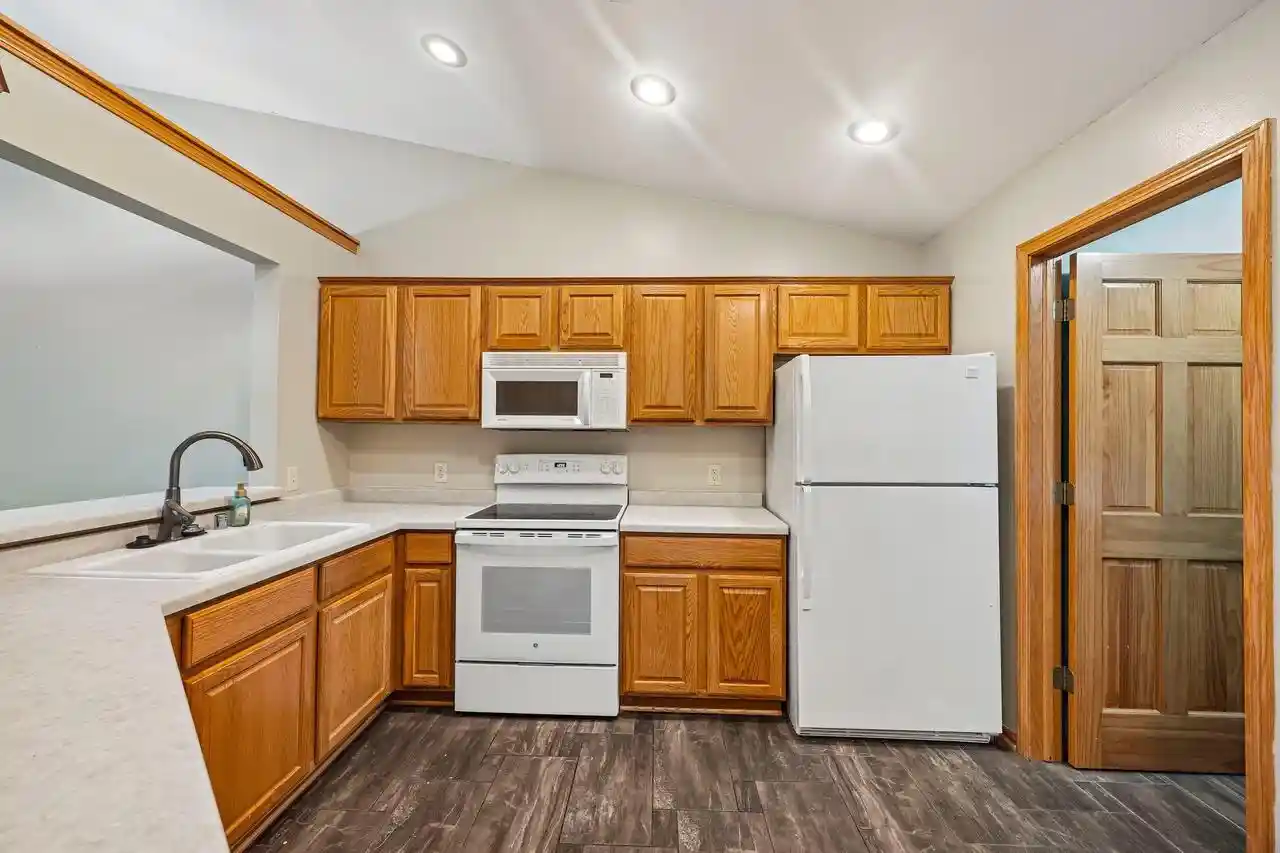 5th image of 842 Evergreen Dr Dr #1, Hartford, WI 53027 | MLS# 2029039