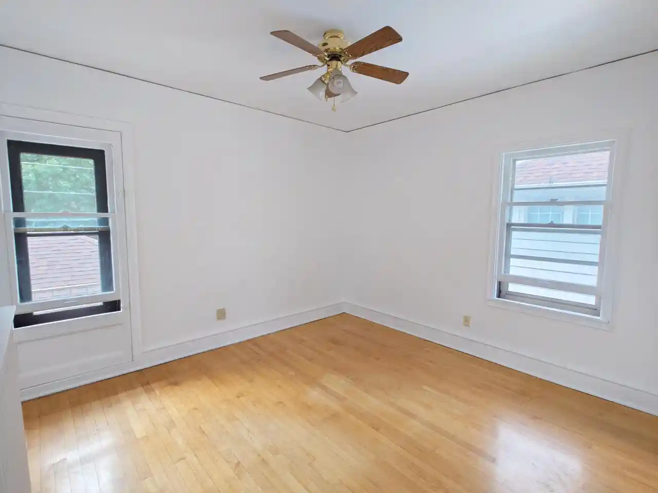 2nd image of 4155 N Farwell Ave Ave, Milwaukee, WI 53211