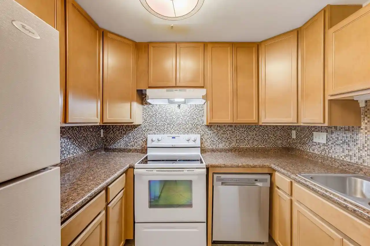 2nd image of 6100 W Stonehedge Dr Dr, Milwaukee, WI 53220