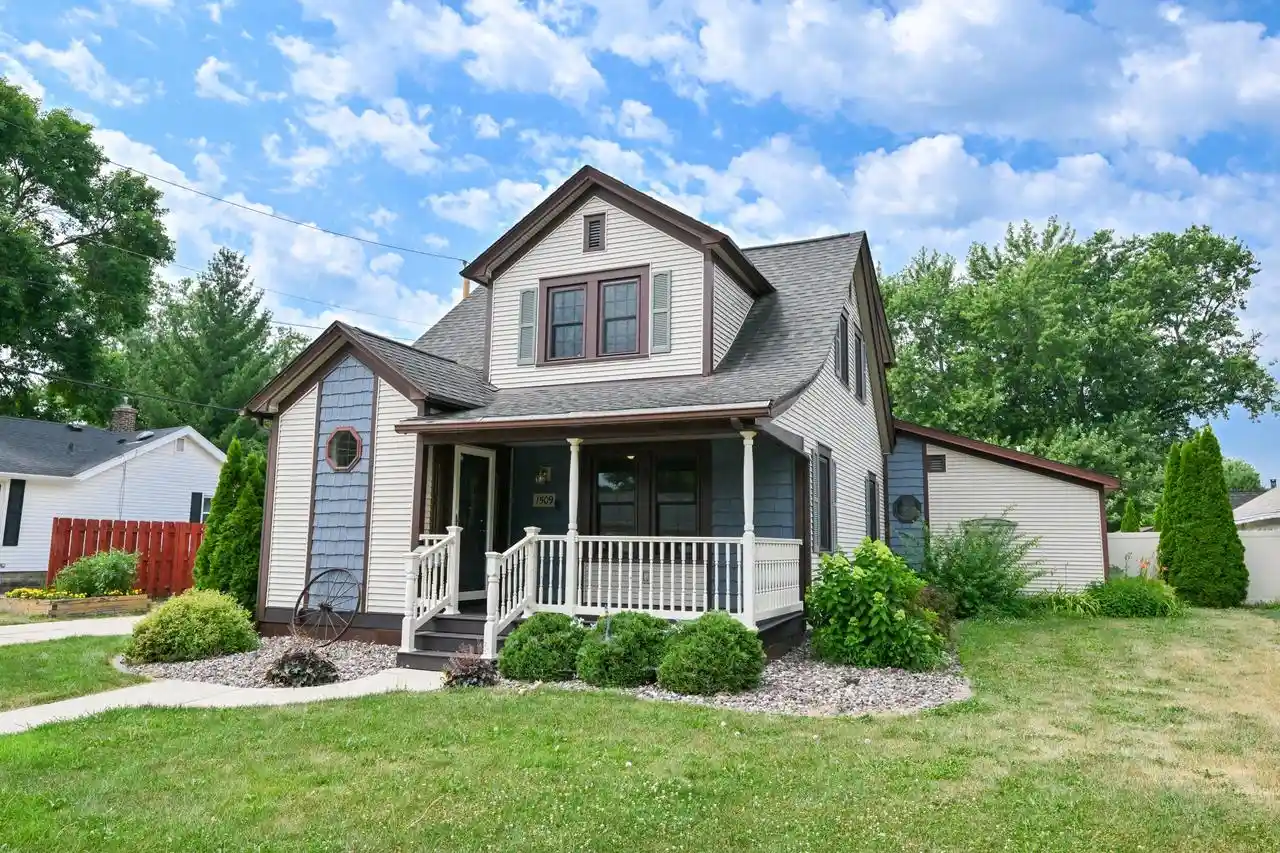 1st image of 1509 N Washington Street Street, Janesville, WI 53548 | MLS# 1973586