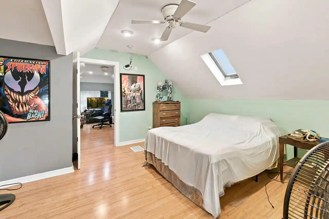 Photo 2 of Single family home for sale at 4029 Sheridan Road Road, Kenosha, WI 53140 | MLS# 1973589 | Listing updated on 2026-08-25