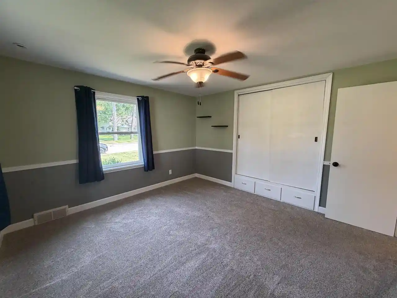 Photo 3 of Single family home for sale at 512 Fairview Way Way, Shawano, WI 54166 | MLS# 50329903 | Listing updated on 2026-08-27