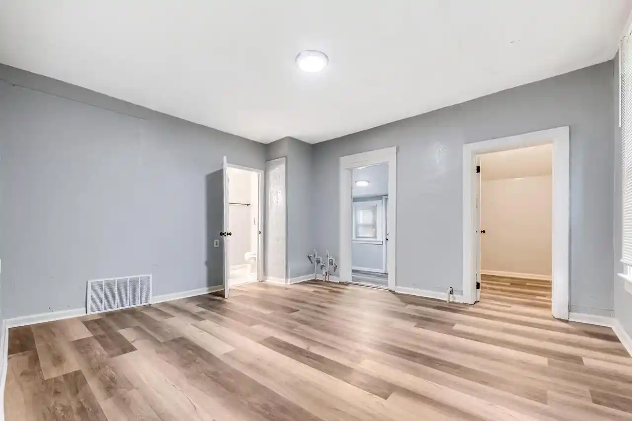 Photo 4 of Single family home for sale at 1215 Racine Street Street, Racine, WI 53403 | MLS# 1973597 | Listing updated on 2026-09-08