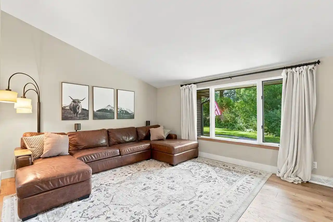 Photo 3 of Single family home for sale at 19800 W Briar Ridge Dr Dr, Brookfield, WI 53045 | MLS# 1973604 | Listing updated on 2026-09-15