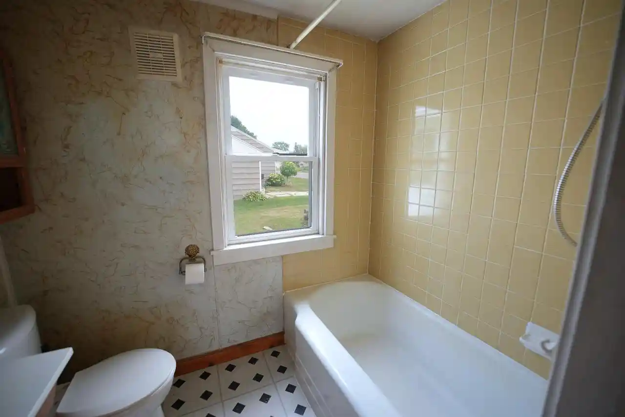 Photo 3 of Single family home for sale at 621 Congress Street Street, Oconto, WI 54153 | MLS# 50329911 | Listing updated on 2026-09-08