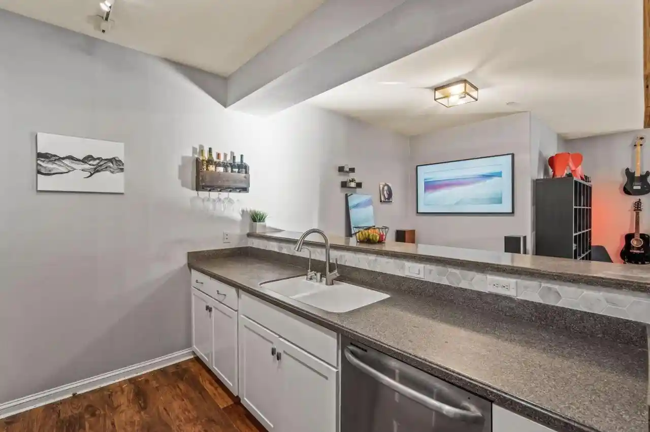 5th image of 1905 N Water Street Street #100, Milwaukee, WI 53202 | MLS# 1973613