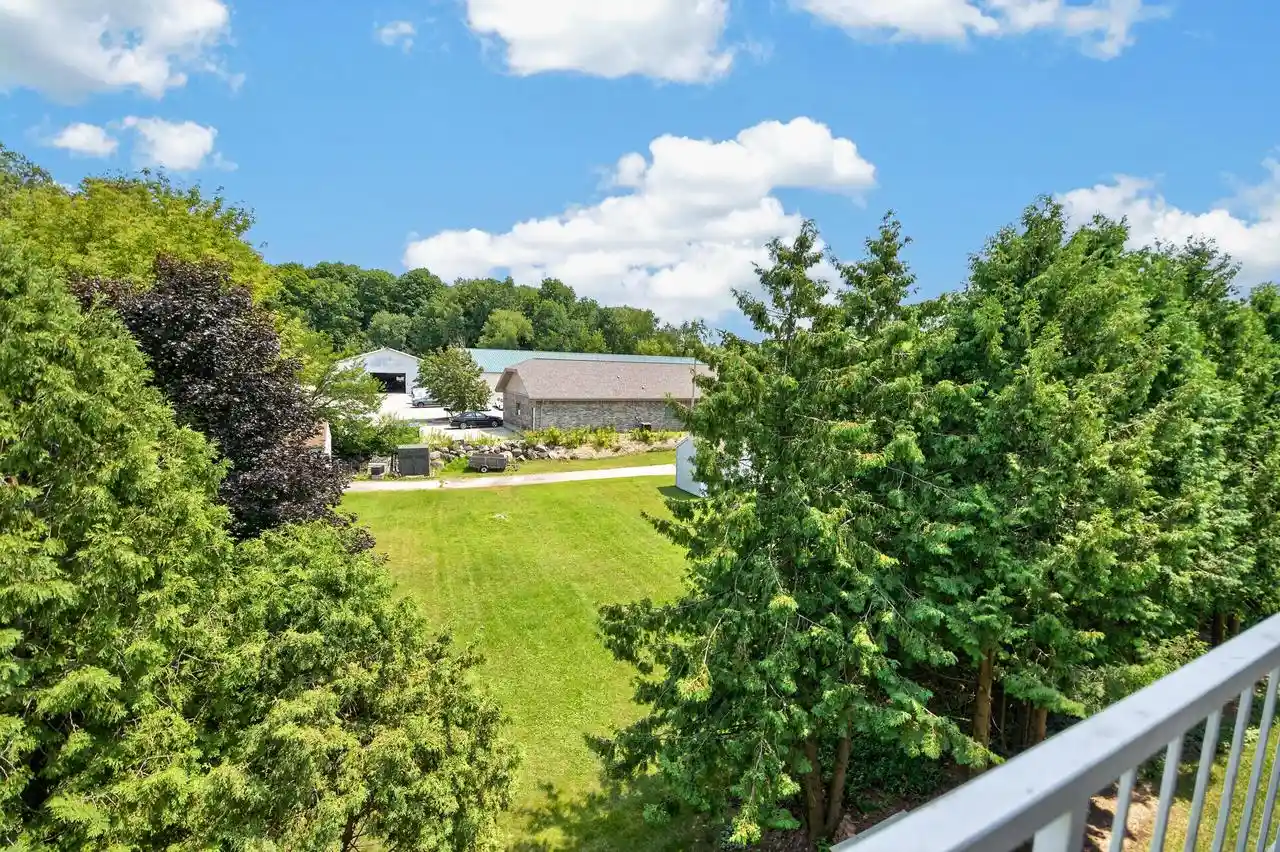 2nd image of 140 W Commerce Boulevard Boulevard #311, Slinger, WI 53086 | MLS# 1973620