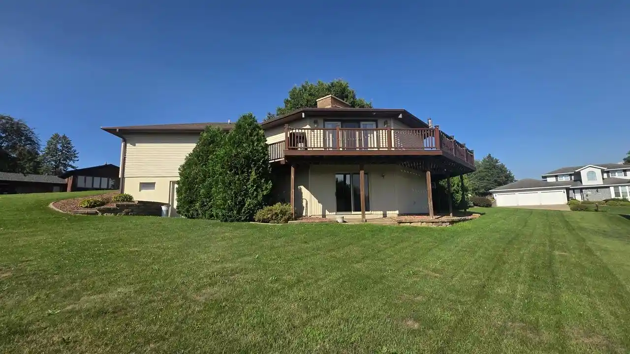 2nd image of 445 Arbor Oaks Lane Lane, Lancaster, WI 53813 | MLS# 2029089