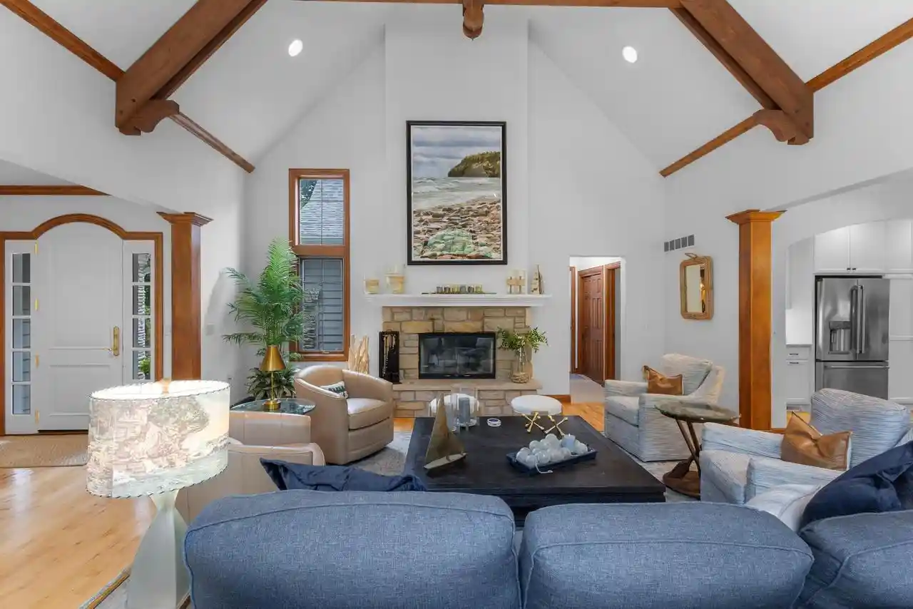 5th image of 10685 Commodore Cir Cir, Sister Bay, WI 54234