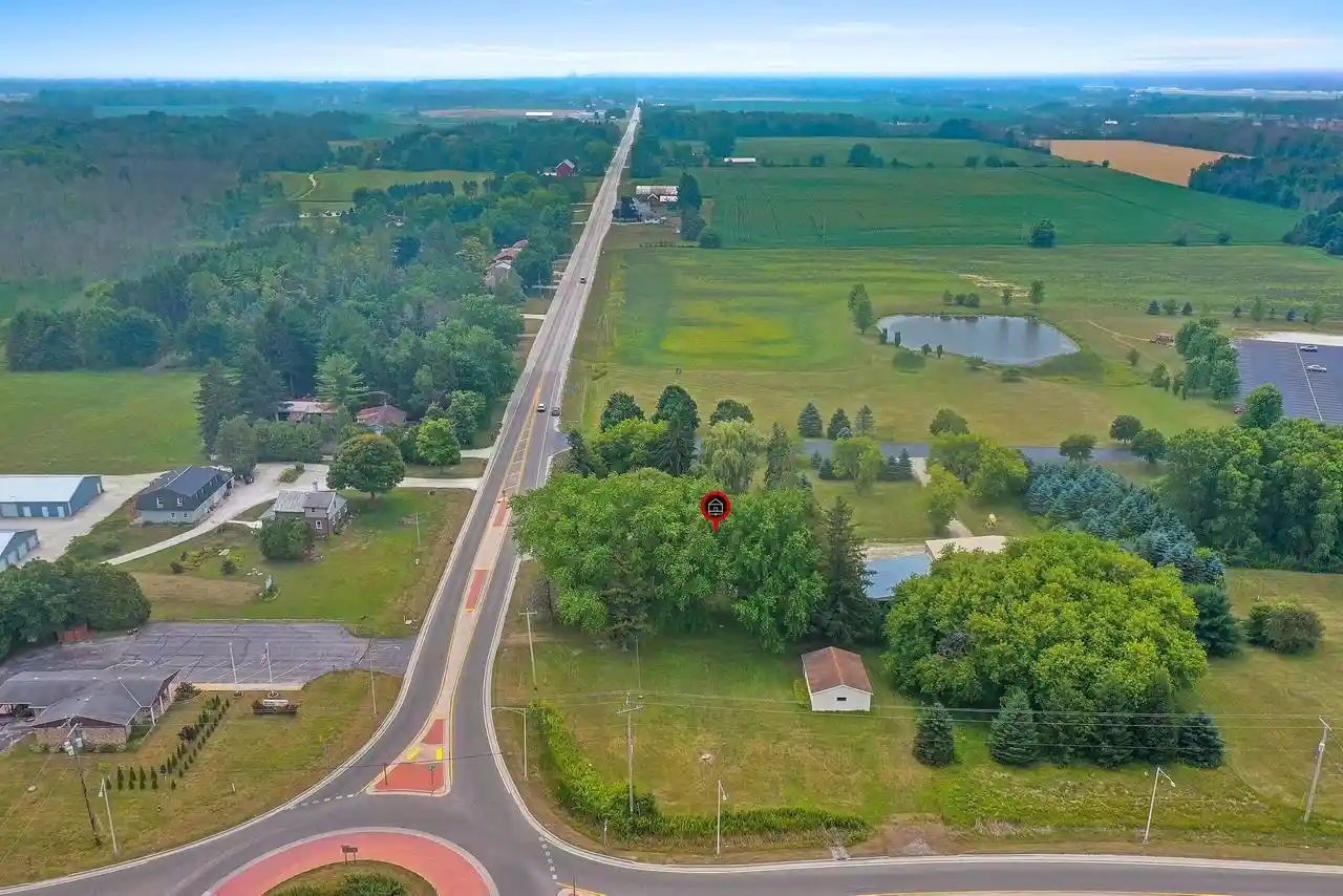 3rd image of 4522 County Hwy B, Manitowoc, WI 54220 | MLS# 1973626