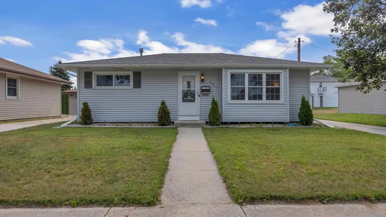 1st image of 2917 S 15th Street Street, Sheboygan, WI 53081 | MLS# 1973628
