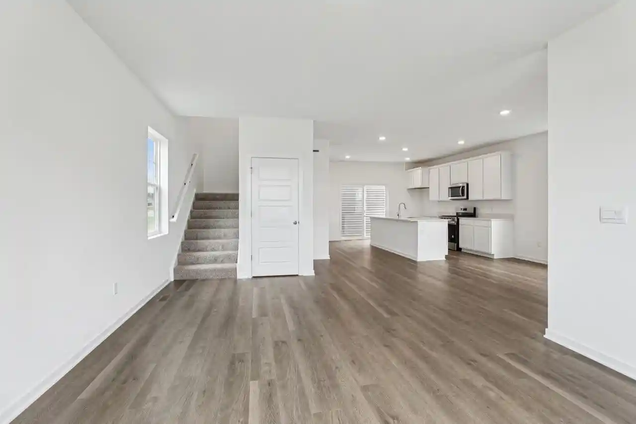 2nd image of 553 Trysil Aly N, Stoughton, WI 53589 | MLS# 2029099