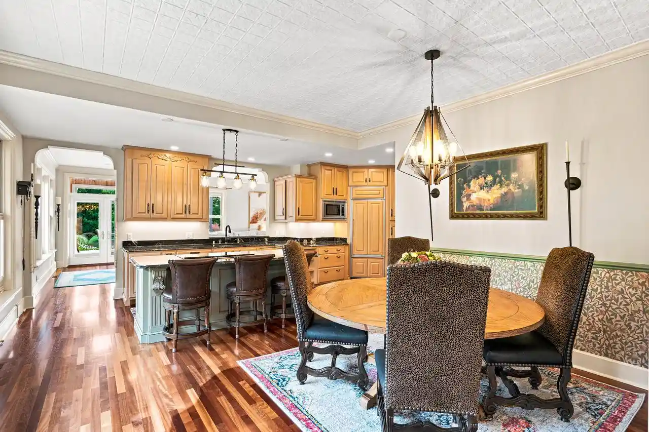 3rd image of 12921 N Fox Hollow Road Road, Mequon, WI 53097 | MLS# 1973636