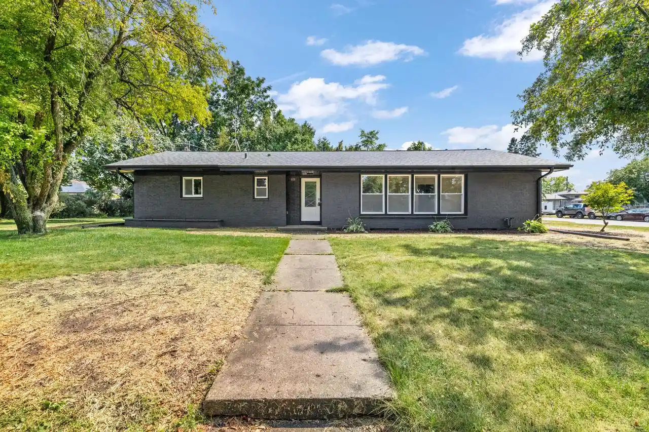 1st image of 525 W Loos Street Street, Hartford, WI 53027 | MLS# 1973640