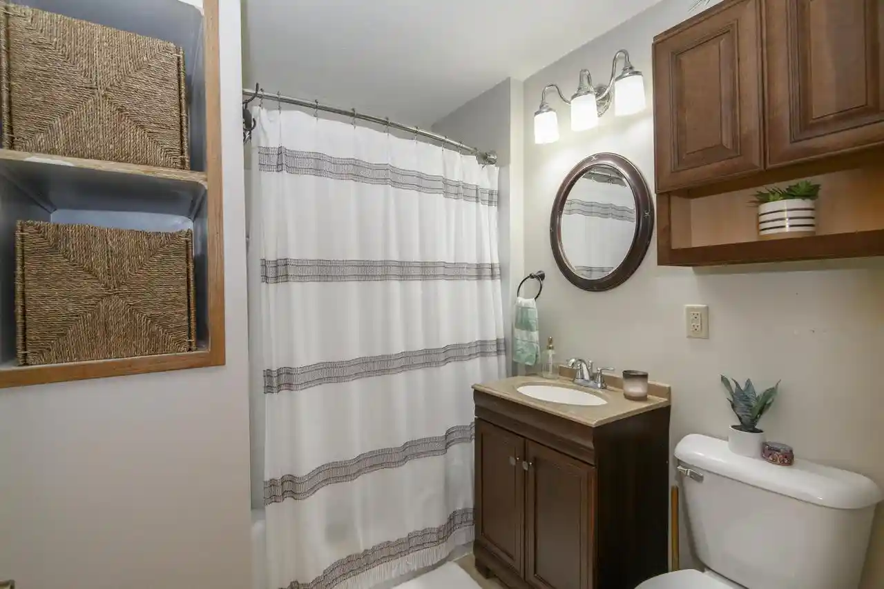 5th image of 4013 S 40Th Street Street, Milwaukee, WI 53221 | MLS# 1973644