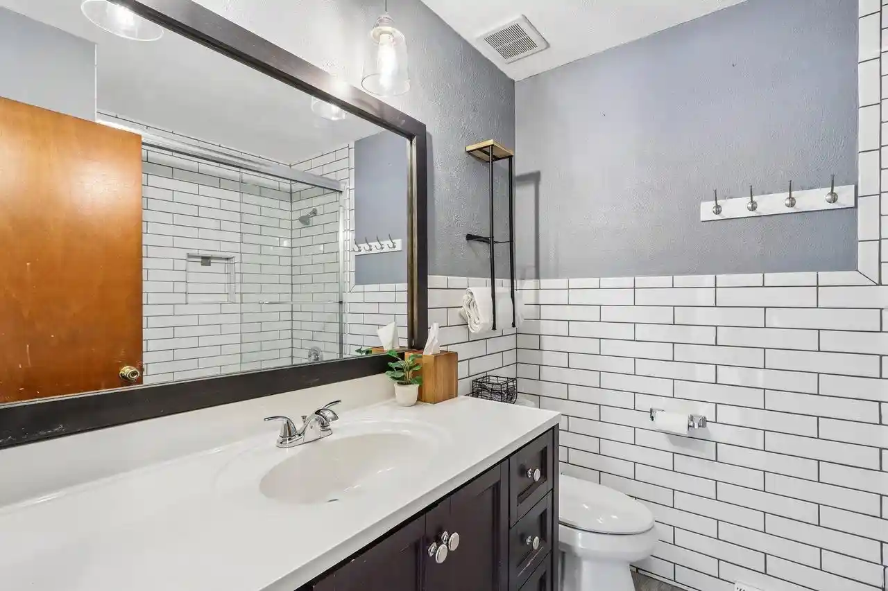 Photo 4 of Single family home for sale at 1517 Meadow Court Court, Port Washington, WI 53074 | MLS# 1973645 | Listing updated on 2026-08-03