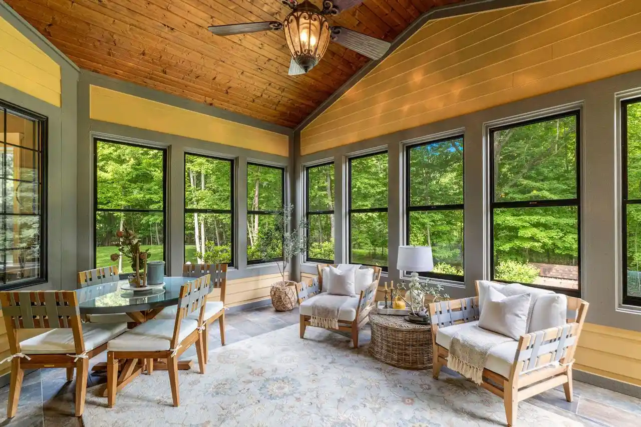5th image of 1021 Emerald Dr Dr, Hartford, WI 53027 | MLS# 1973646