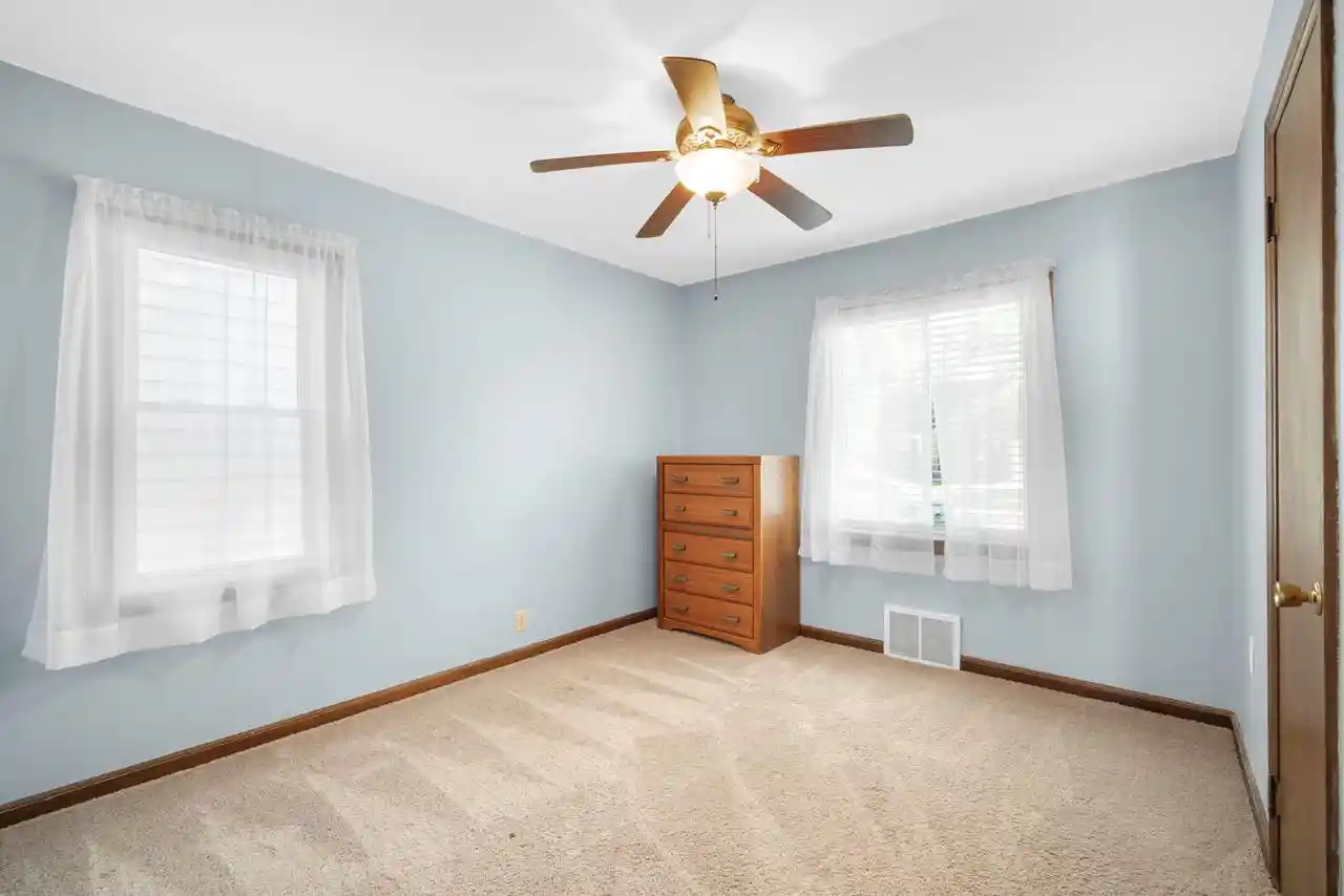 Photo 4 of Sale Pending at 3235 N 88Th Street Street, Milwaukee, WI 53222 | MLS# 1973648 | Listing updated on 2026-09-18