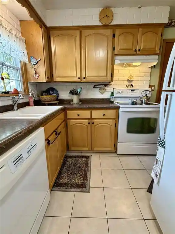 2nd image of 404 Edward Street Street, Chippewa Falls, WI 54729 | MLS# 1603683