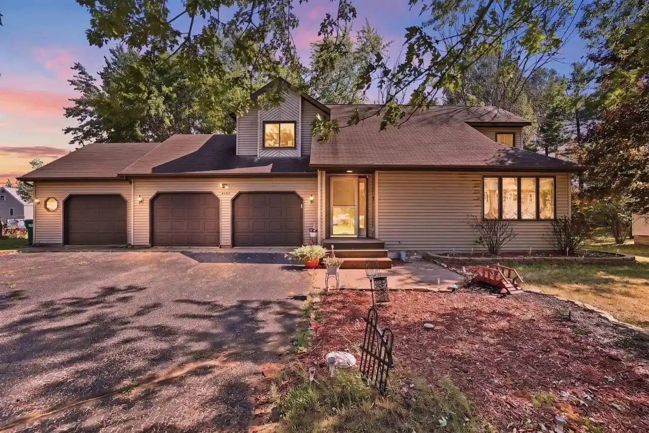 1st image of 1007 W 3rd Street Street, Nekoosa, WI 54457 | MLS# 22603592