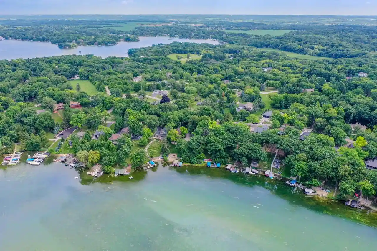4th image of W5610 Cool Hill Dr Dr, Elkhorn, WI 53121 | MLS# 1973660