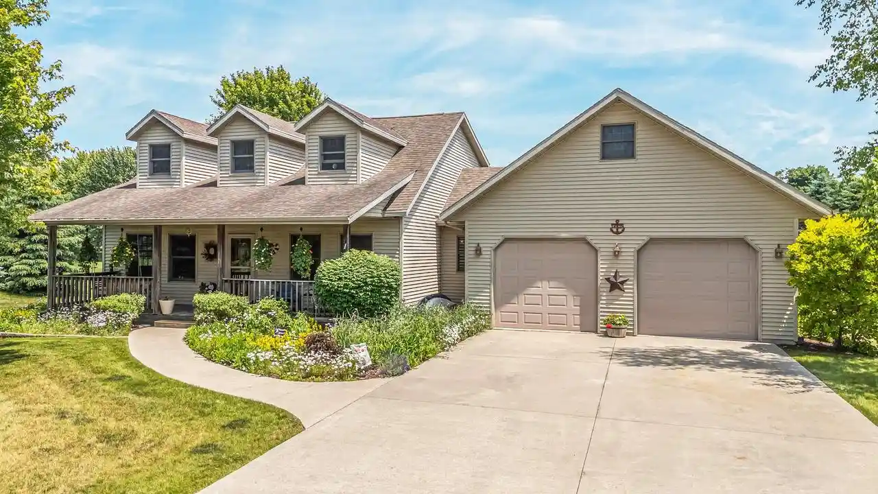 1st image of 1428 N 12th Pl Pl, Sturgeon Bay, WI 54235 | MLS# 50329934