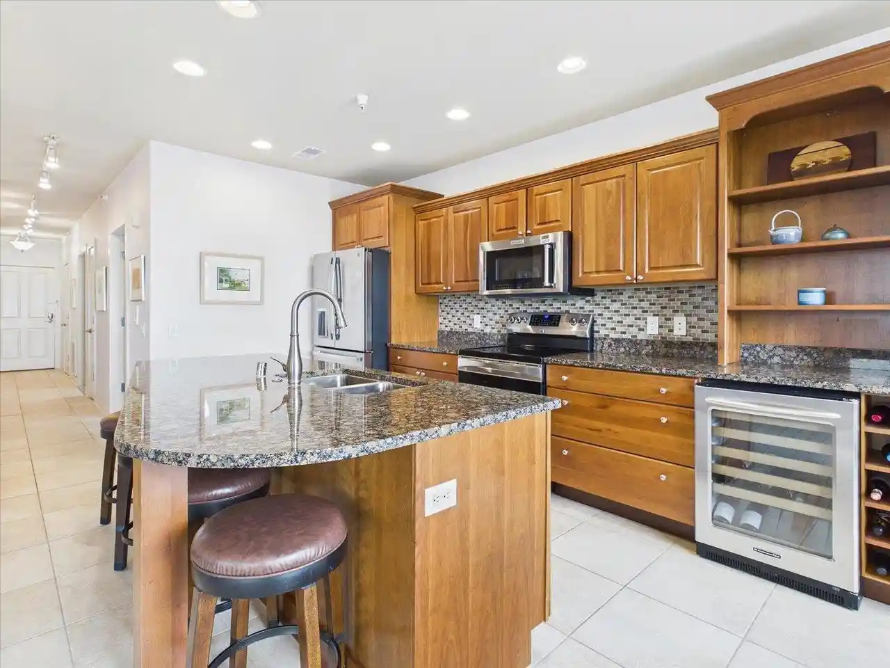 2nd image of 9213 Crosswinds Lane Lane #202, Verona, WI 53593 | MLS# 2029116