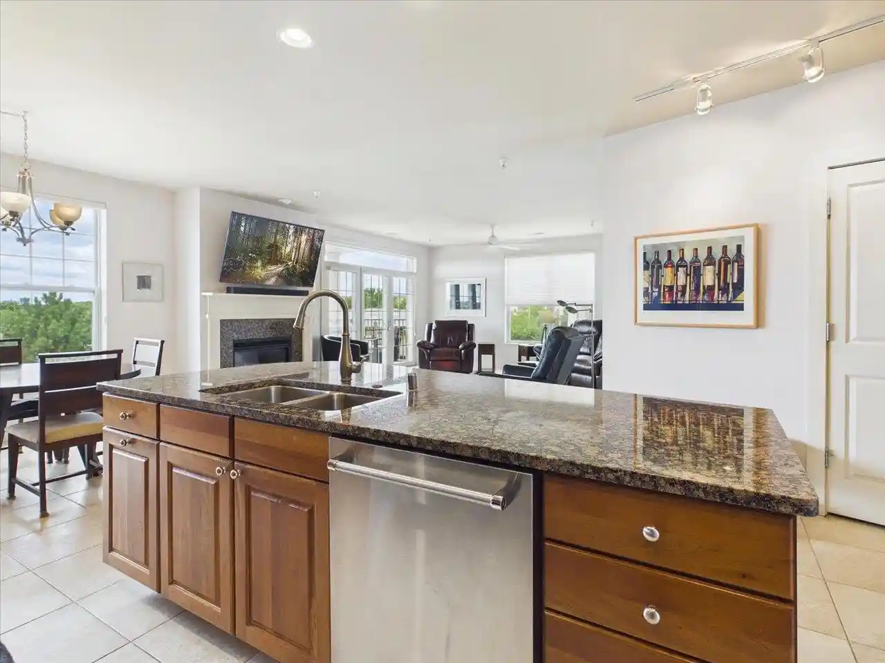 3rd image of 9213 Crosswinds Lane Lane #202, Verona, WI 53593 | MLS# 2029116