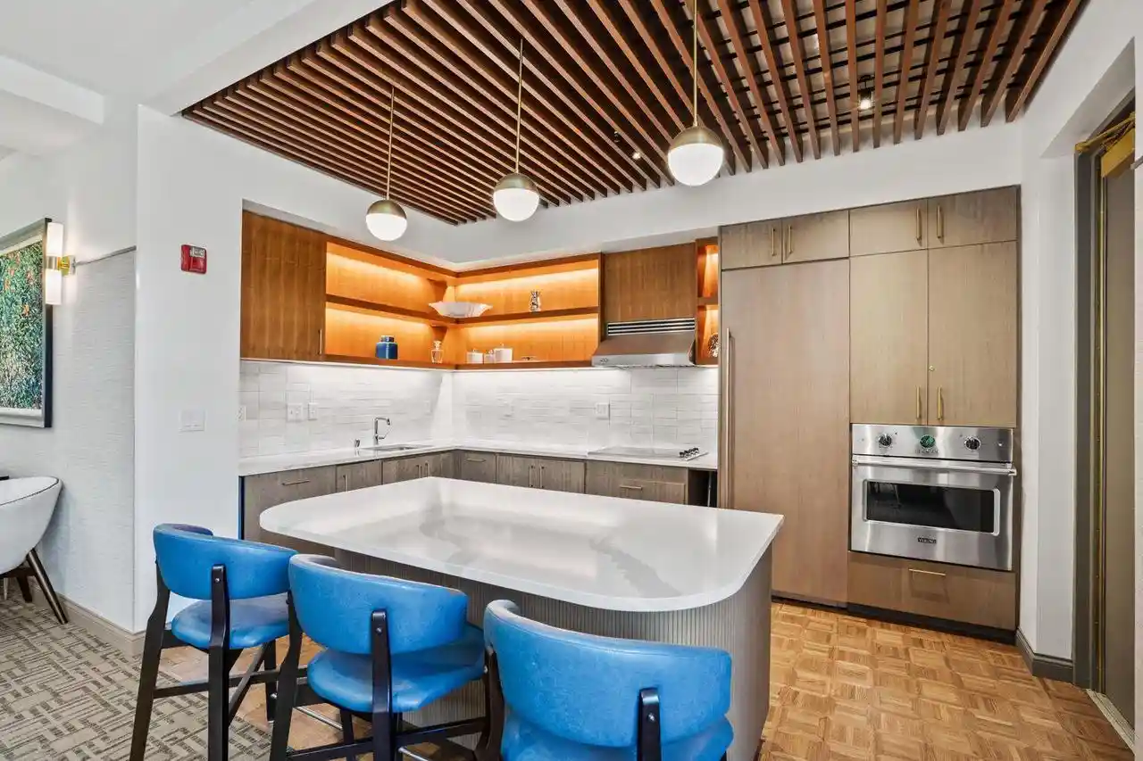 Photo 3 of Condo for sale at 929 N Astor Street Street #203, Milwaukee, WI 53202 | MLS# 1973665 | Listing updated on 2026-09-03