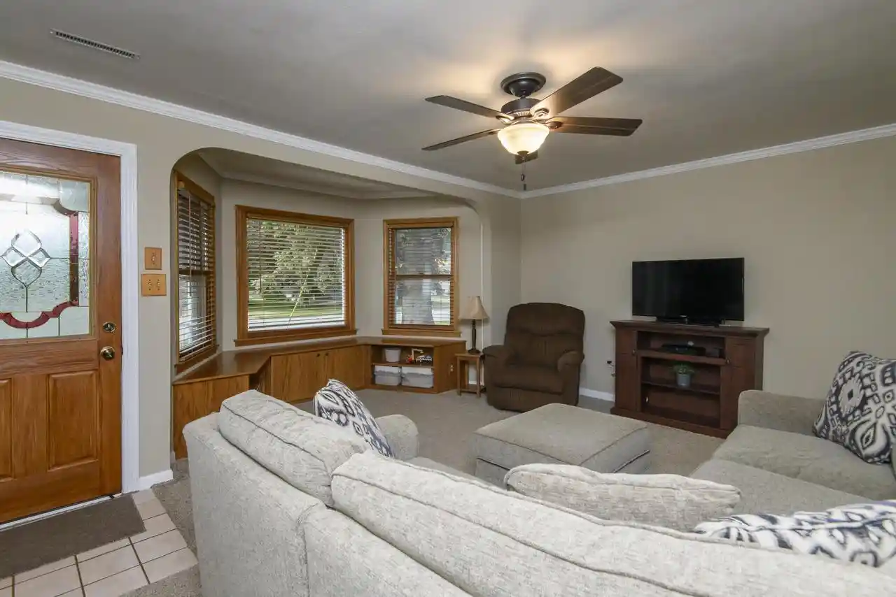 2nd image of 122 Elm Street Street, Pewaukee, WI 53072 | MLS# 1973667