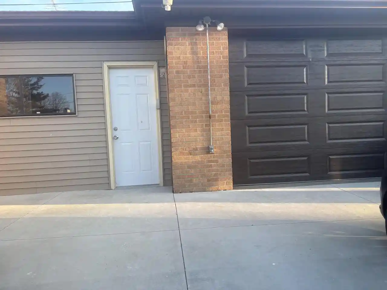 Photo 3 of Single family home for sale at 2900 Drexel Avenue S Avenue S, Racine, WI 53403 | MLS# 1973668 | Listing updated on 2026-09-10
