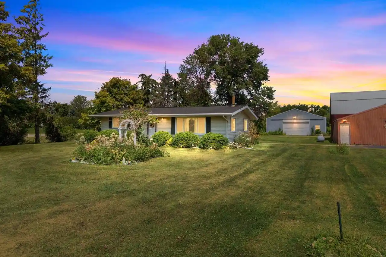 Photo 1 of Single family home for sale at W6576 Manitowoc Road Road, Menasha, WI 54952 | MLS# 50329942 | Listing updated on 2026-08-20